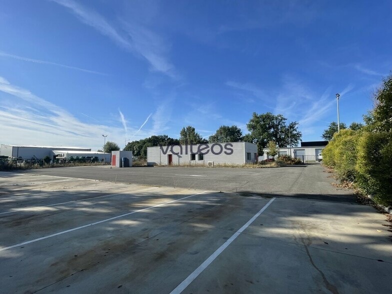 Flex in Villematier for sale - Building Photo - Image 1 of 10