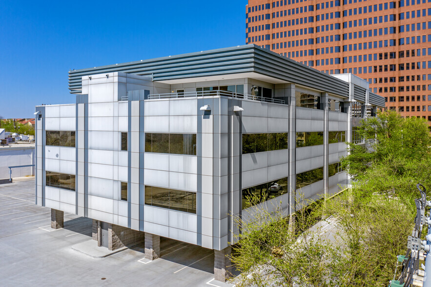 3333 Welborn St, Dallas, TX for lease - Building Photo - Image 1 of 9