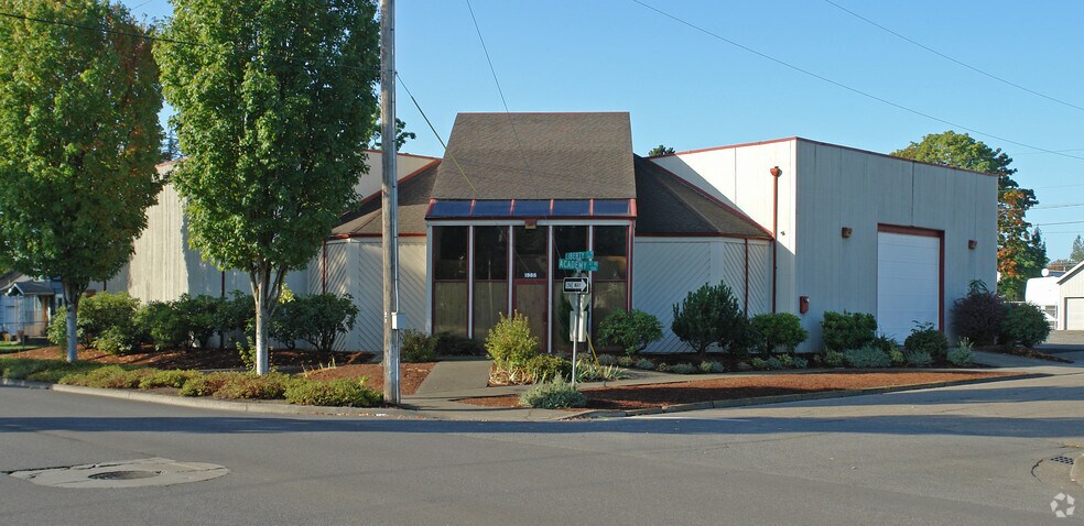 1985 Liberty St NE, Salem, OR à vendre - Photo principale - Image 1 de 4