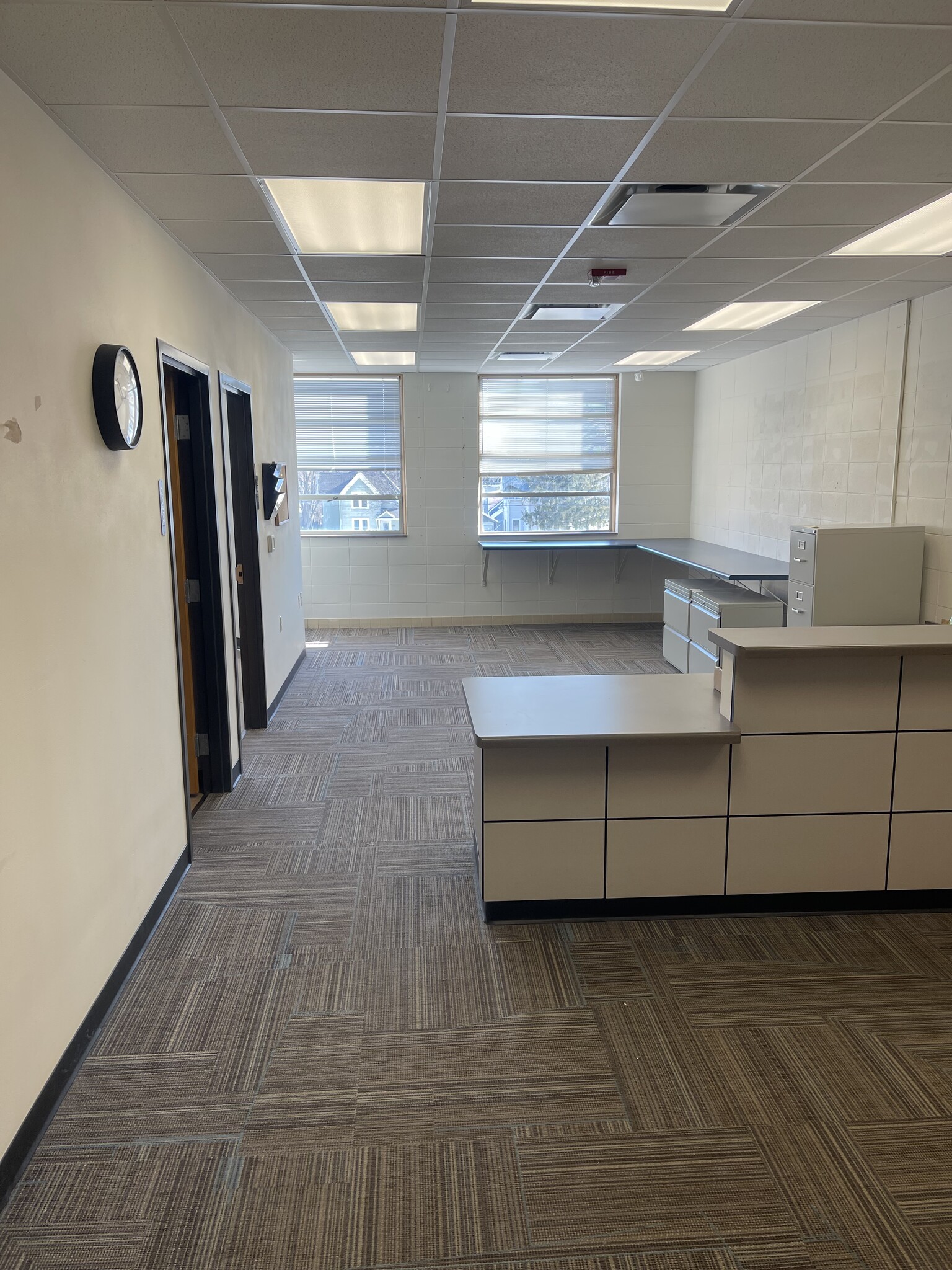912 N Oneida St, Appleton, WI for lease Interior Photo- Image 1 of 9