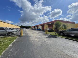 Plus de détails pour 13815-13831 SW 139th Ct, Miami, FL - Industriel à louer