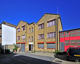 Plus de détails pour 149 Roman Way, London - Bureau à louer