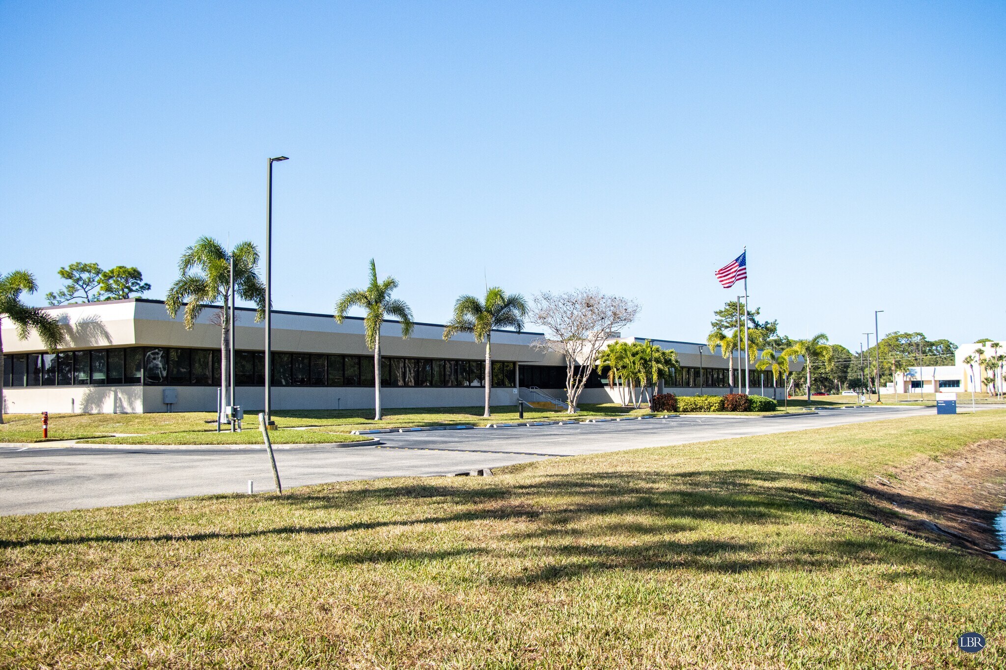154 Wickham Rd, Melbourne, FL for lease Primary Photo- Image 1 of 9