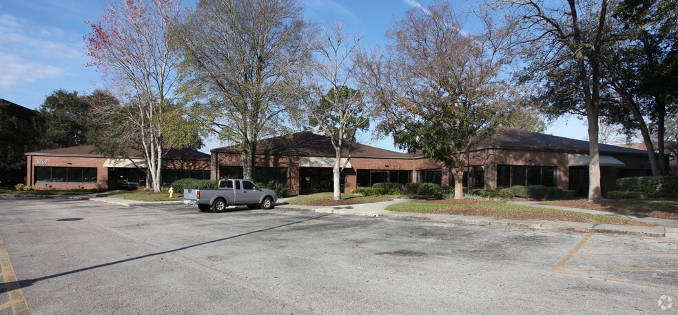 8669 Baypine Rd, Jacksonville, FL à vendre - Photo du bâtiment - Image 2 de 3