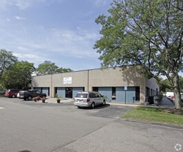 14115 Farmington Rd, Livonia, MI for lease Interior Photo- Image 2 of 3
