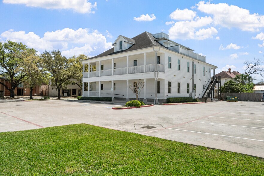 1523 Yale St, Houston, TX à vendre - Photo du bâtiment - Image 2 de 8