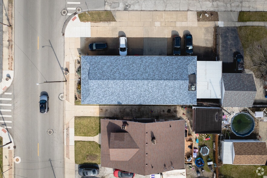 4766 N Summit St, Toledo, OH for lease - Building Photo - Image 2 of 7