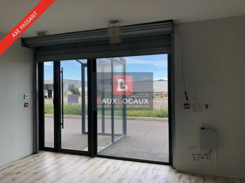Retail in Le Pontet for lease - Interior Photo - Image 1 of 4