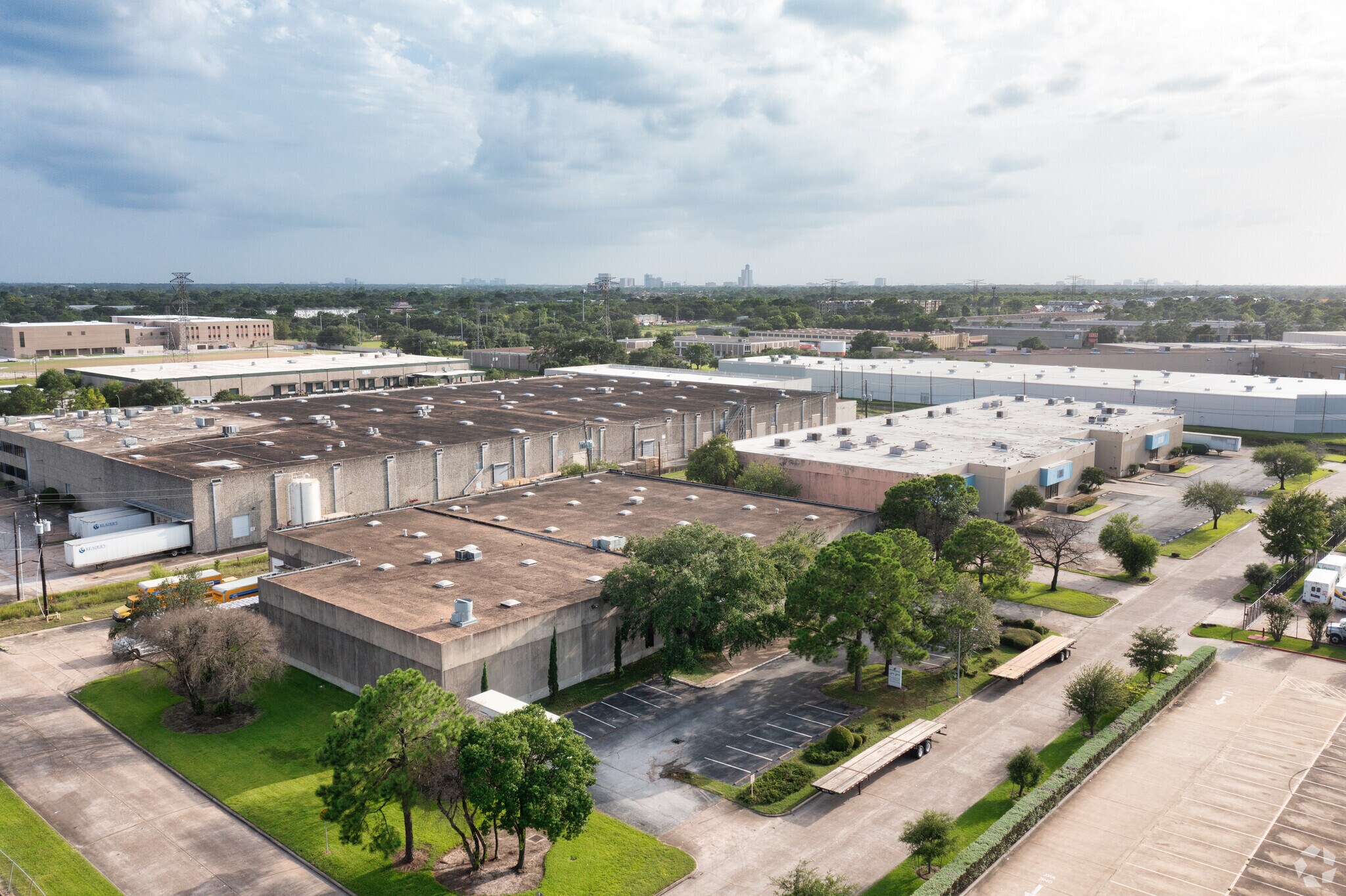 8011 Blankenship Dr, Houston, TX for lease Primary Photo- Image 1 of 8