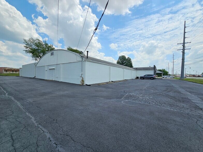1901 Indianapolis Ave, Lebanon, IN à vendre - Photo du bâtiment - Image 3 de 11