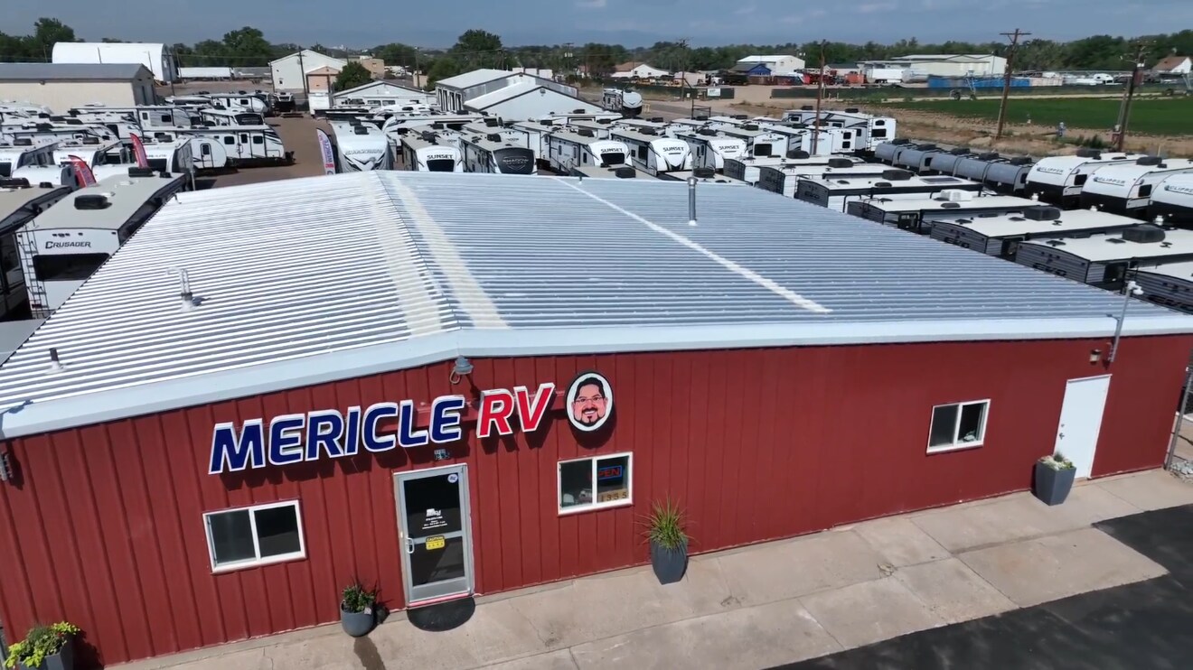 1352 Factory Dr & 1355 Factory Cir -SALE portefeuille de 2 propriétés à vendre sur LoopNet.ca Photo du bâtiment- Image 1 de 4