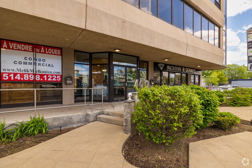 400 Boul Curé-Labelle, Laval, QC à vendre - Photo du bâtiment - Image 3 de 7