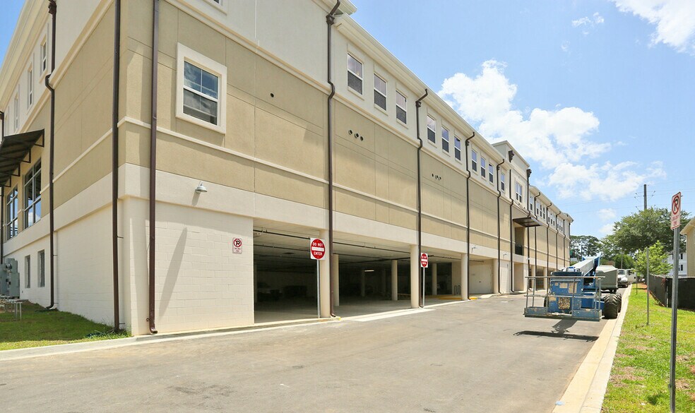 1525 W Tennessee St, Tallahassee, FL à louer - Photo du bâtiment - Image 2 de 3