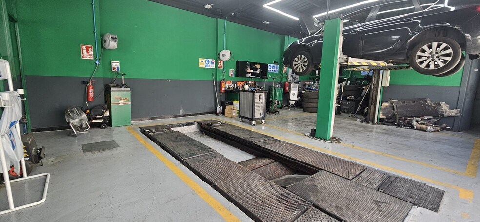Retail in Fuenlabrada, Madrid for lease - Building Photo - Image 3 of 8