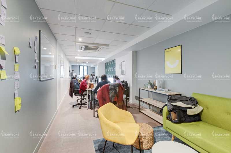 Rue Chaudron, Paris for lease - Interior Photo - Image 3 of 10
