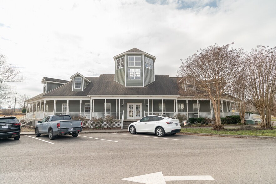 130 Willowcreek Blvd, Sweetwater, TN à vendre - Photo du bâtiment - Image 2 de 43