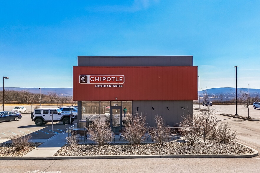 1245 Commerce Blvd, Dickson City, PA for sale - Building Photo - Image 1 of 8