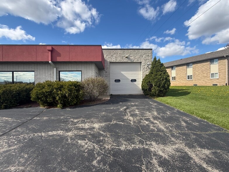 500 W Calumet St, Appleton, WI for sale - Building Photo - Image 2 of 11