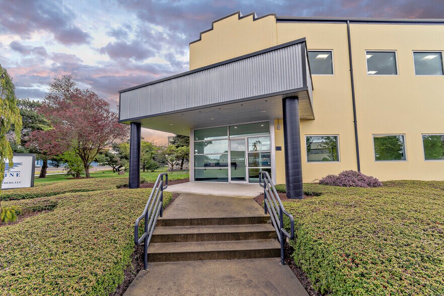 1415 Pacific Dr, Burlington, WA à vendre - Photo du bâtiment - Image 3 de 19