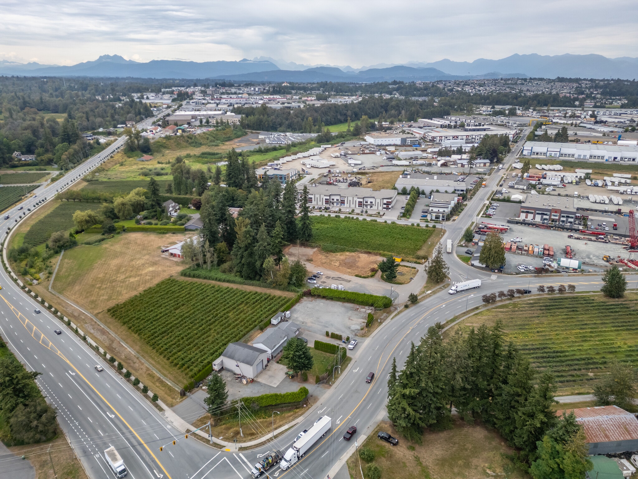 2059 Peardonville Rd, Abbotsford, BC for lease Building Photo- Image 1 of 15
