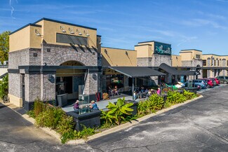 Plus de détails pour 2217-2223 N College Ave, Fayetteville, AR - Commerce de détail à louer