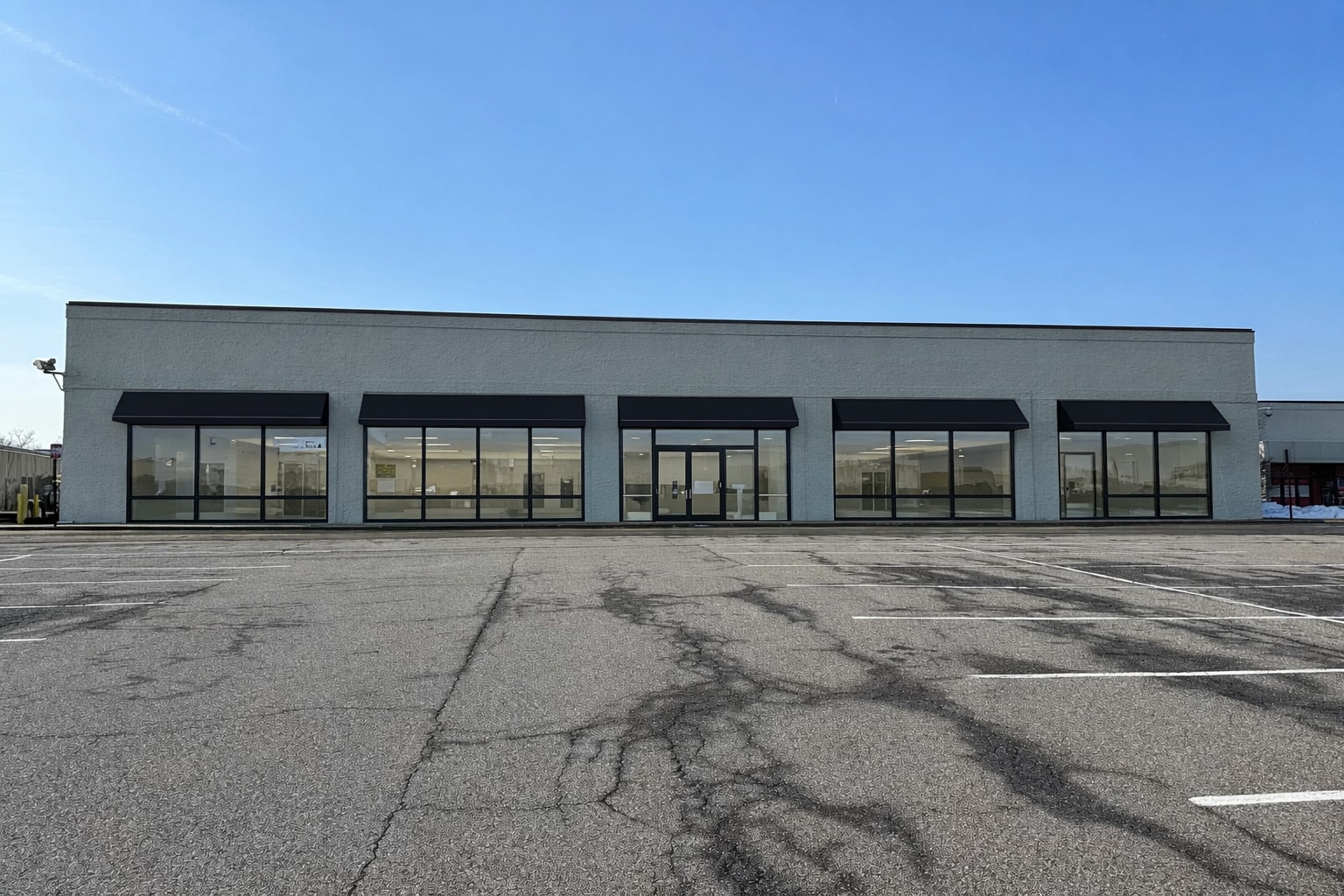 600 Lee Blvd, Yorktown Heights, NY for lease Primary Photo- Image 1 of 4