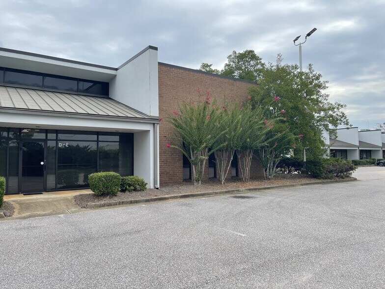 2770 Gunter Park Dr E, Montgomery, AL for lease - Building Photo - Image 3 of 6