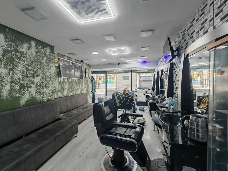 285-287 Westgate Rd, Newcastle Upon Tyne for lease - Building Photo - Image 2 of 4