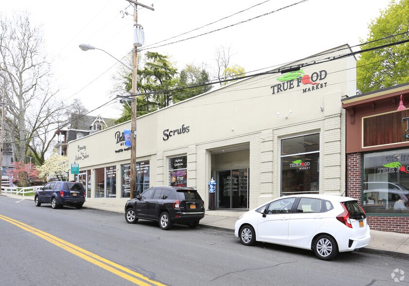 168-172 Main St, Nyack, NY for lease - Building Photo - Image 2 of 13