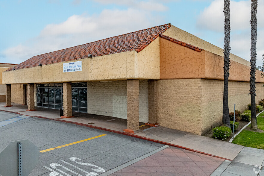 8600-8800 Whittier Blvd, Pico Rivera, CA for lease - Primary Photo - Image 2 of 2