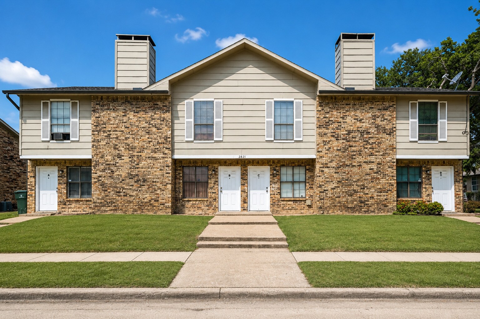 2813 & 2821 Wimbledon Ct portefeuille de 2 propriétés à vendre sur LoopNet.ca Photo du bâtiment- Image 1 de 3