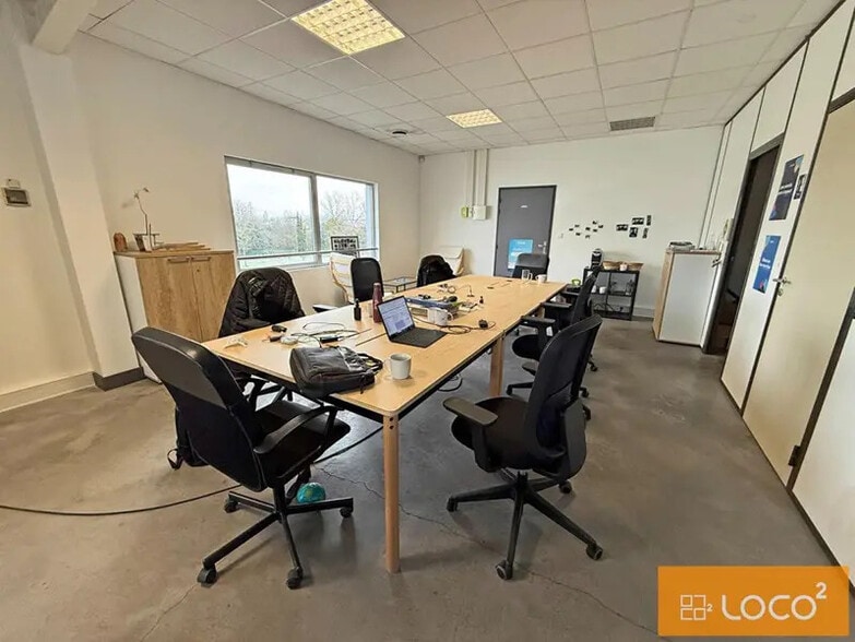 58 Chemin Du Chapitre, Toulouse for lease - Interior Photo - Image 1 of 4