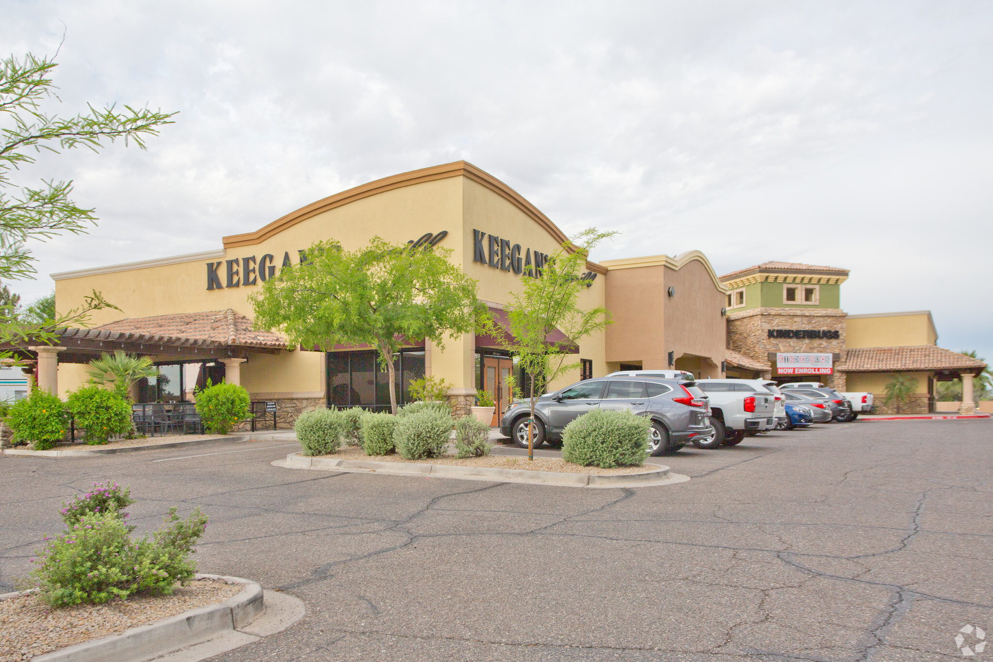 1025-1095 W Queen Creek Rd, Chandler, AZ for lease Building Photo- Image 1 of 9