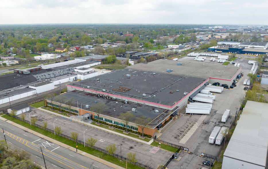 6501 E Nevada Ave, Detroit, MI for lease - Building Photo - Image 1 of 14