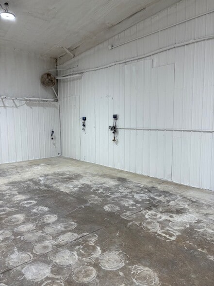 1960 N Westminster Dr, Oklahoma City, OK for lease - Building Photo - Image 3 of 5