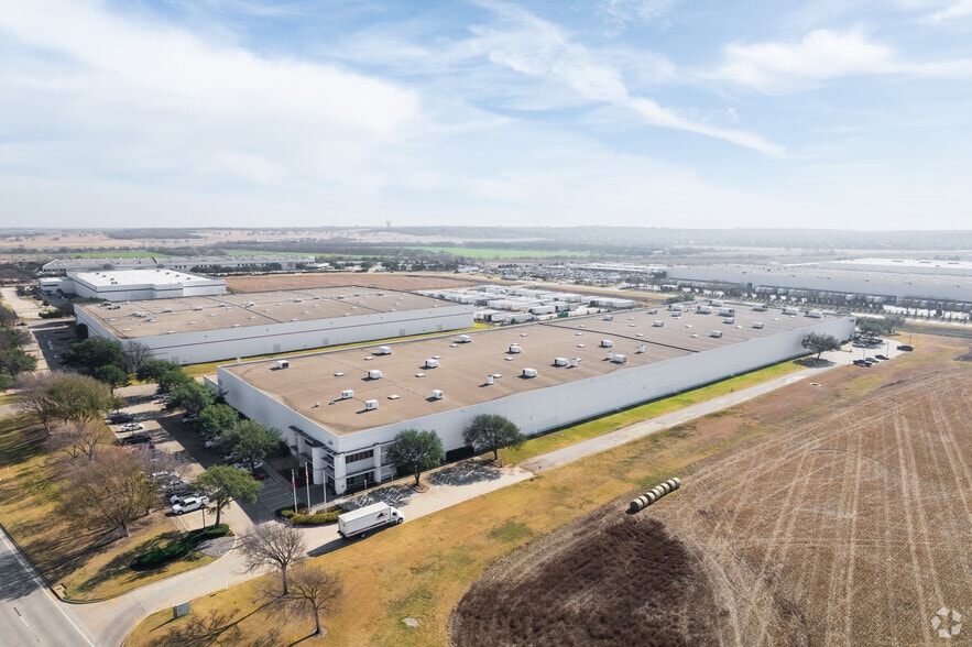 5300 Alliance Gateway Fwy, Fort Worth, TX à louer - Aérien - Image 2 de 4