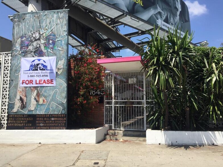 1645 S La Cienega Blvd, Los Angeles, CA à louer - Photo du bâtiment - Image 1 de 13