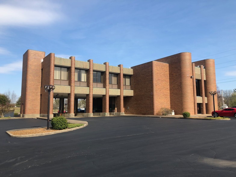 701 Columbia Ave, Glasgow, KY for sale - Building Photo - Image 1 of 1