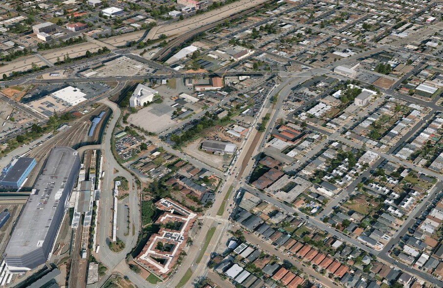 7480 El Camino Real, Colma, CA à vendre - Photo du bâtiment - Image 1 de 4