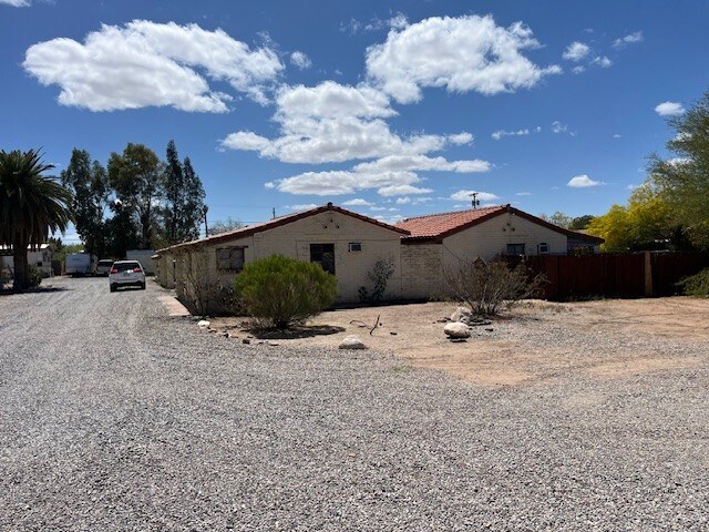 Plus de détails pour 3242 E Benson Hwy, Tucson, AZ - Multi-résidentiel à vendre
