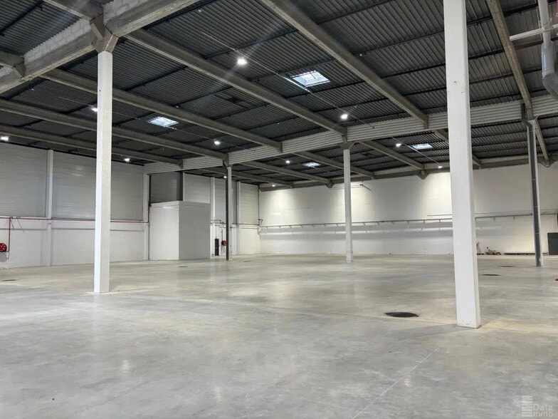 Zone Industrielle Garonor, Aulnay-sous-Bois for lease - Building Photo - Image 3 of 9