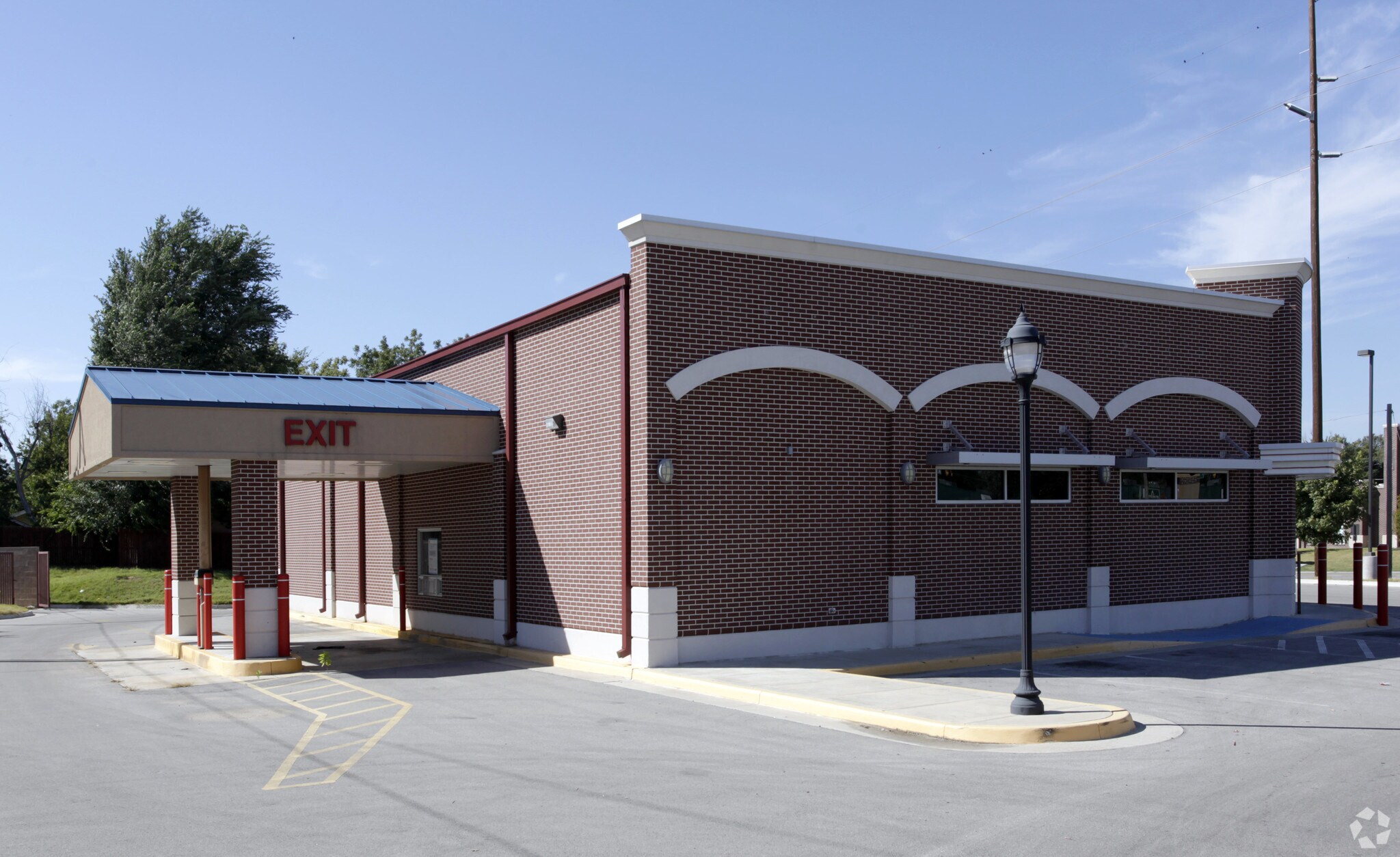 302 S Lewis Ave, Tulsa, OK for lease Building Photo- Image 1 of 35