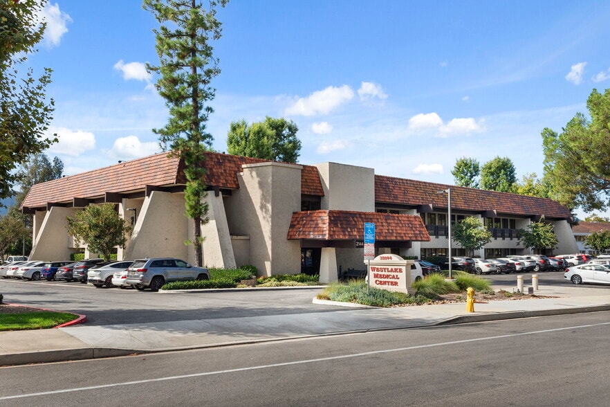 32144 Agoura Rd, Westlake Village, CA for lease - Building Photo - Image 3 of 11