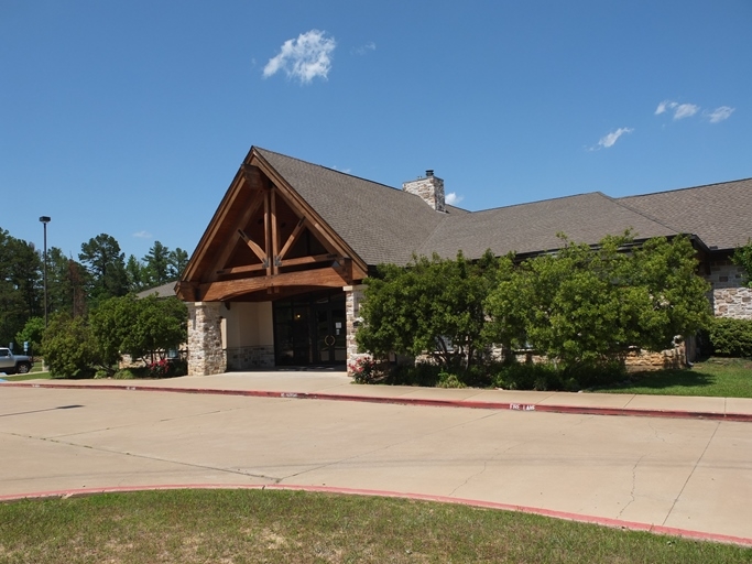 5016 Gilmer Rd, Longview, TX for sale - Primary Photo - Image 1 of 1