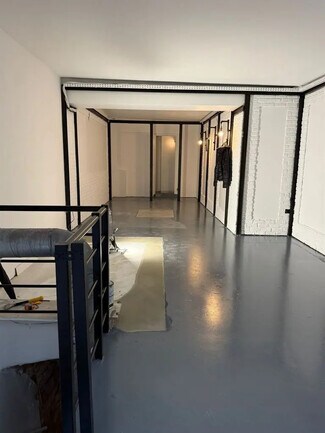 Plus de détails pour Commerce de détail à vendre