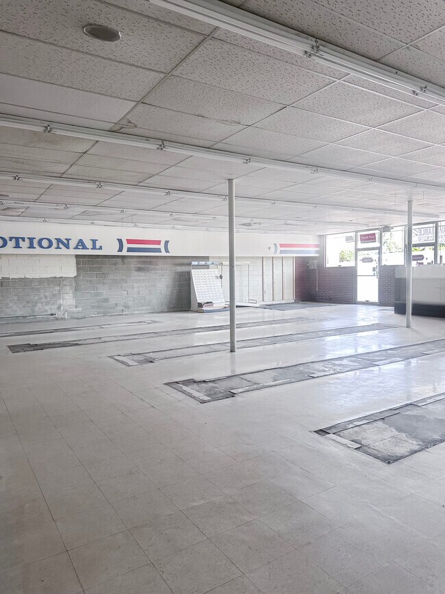 More details for 727 Anderson St, Belton, SC - Retail for Lease