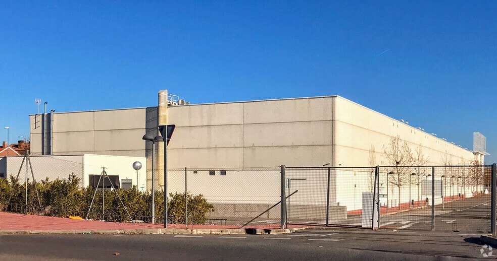 Retail in Leganés, Madrid for sale - Building Photo - Image 2 of 2