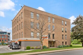 36 Commerce Way, Woburn, MA à louer Photo intérieure- Image 2 de 19