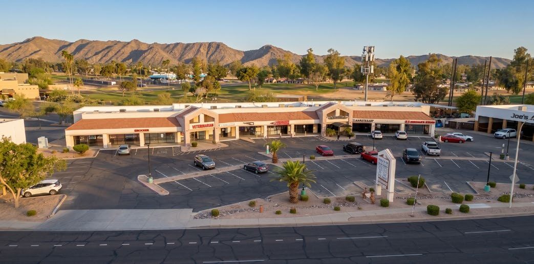 4902 E Warner Rd, Phoenix, AZ à louer Photo du bâtiment- Image 1 de 4