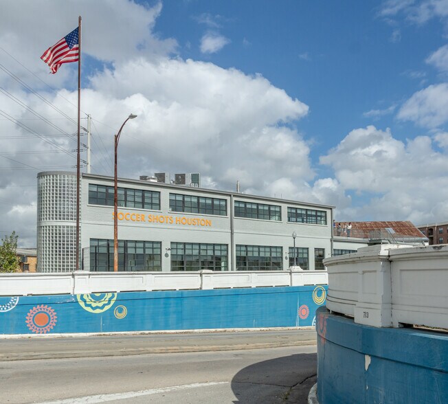 121 St Emanuel St, Houston, TX à vendre - Photo du bâtiment - Image 2 de 55